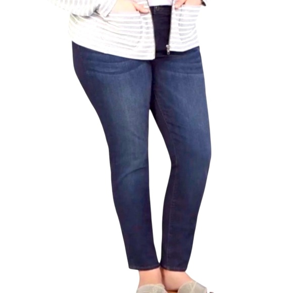 Kut from the Kloth Boyfriend jeans Plus size 16 Medium wash Stretch denim - Picture 1 of 14
